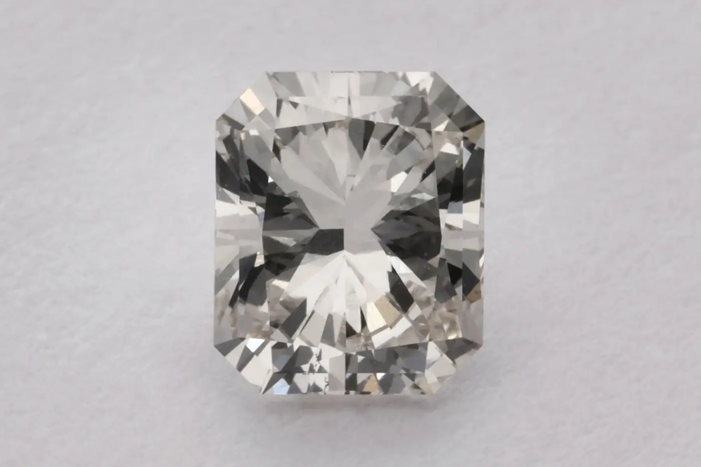 LGD Cut Cornered Rectangular Modified Brilliant 0,61 ct