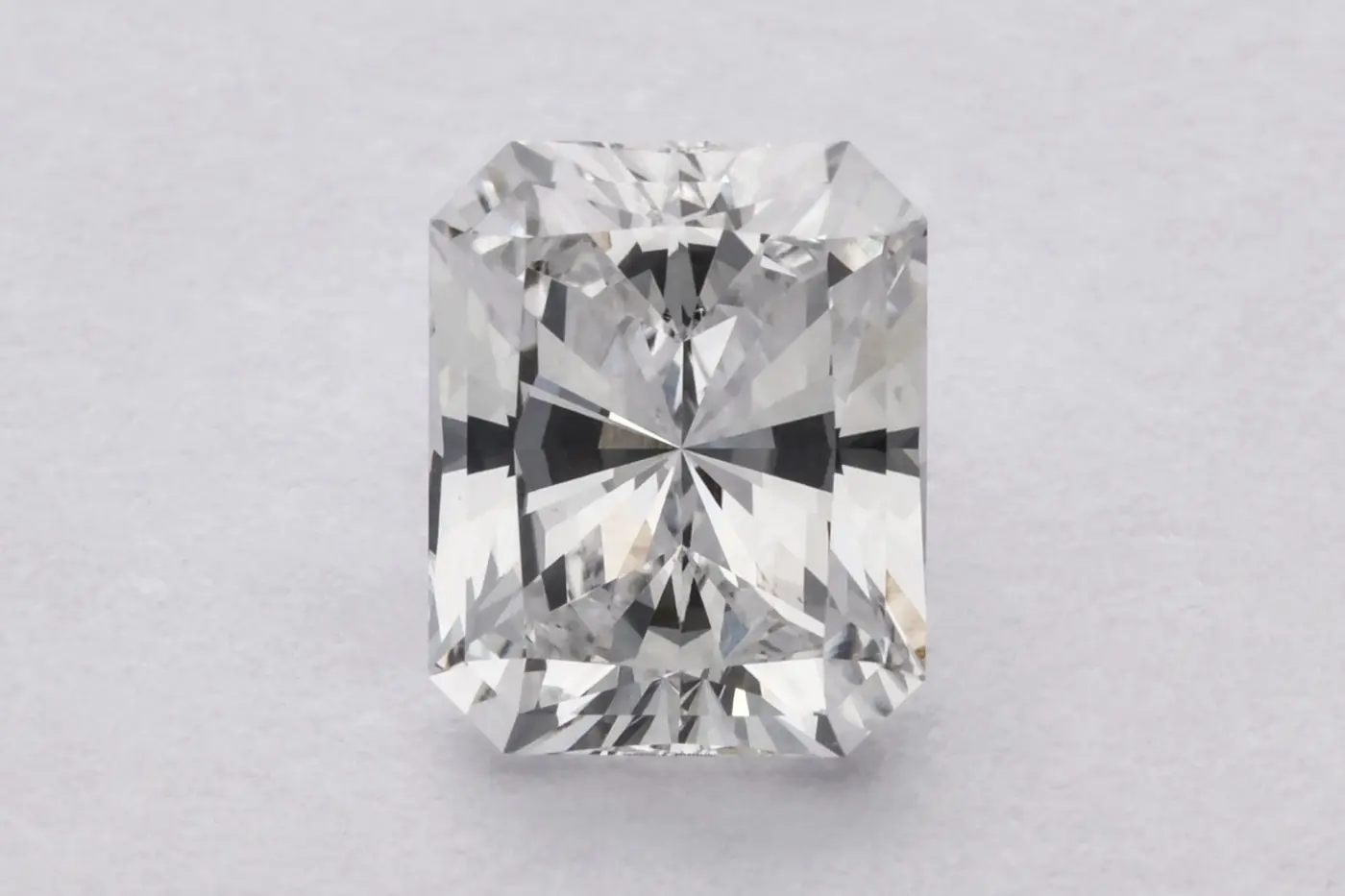 LGD Cut Cornered Rectangular Modified Brilliant 0,93 ct