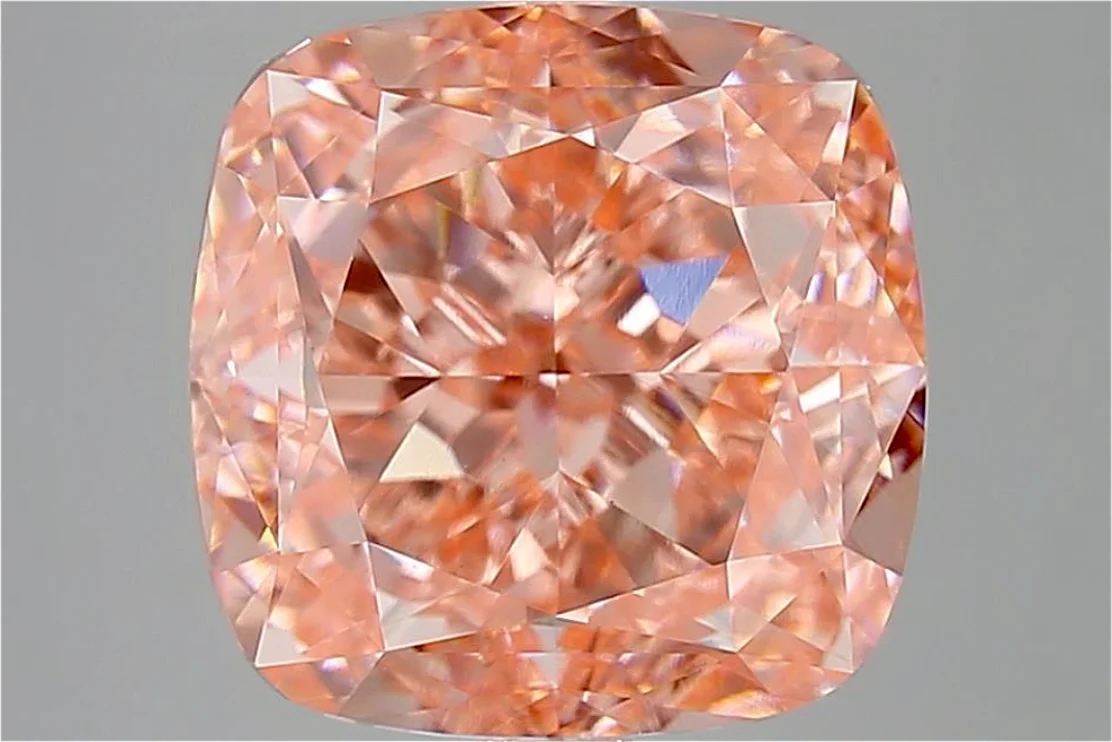 LGD Square Cushion Modified Brilliant 7,04 ct